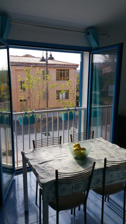 Casa Vacanze Daniela 산타테레사의갈루라 외부 사진
